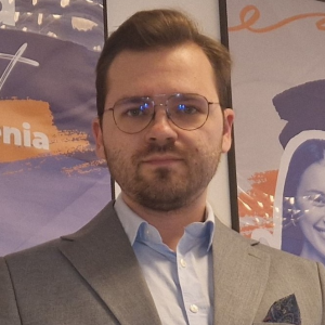 employee photo
